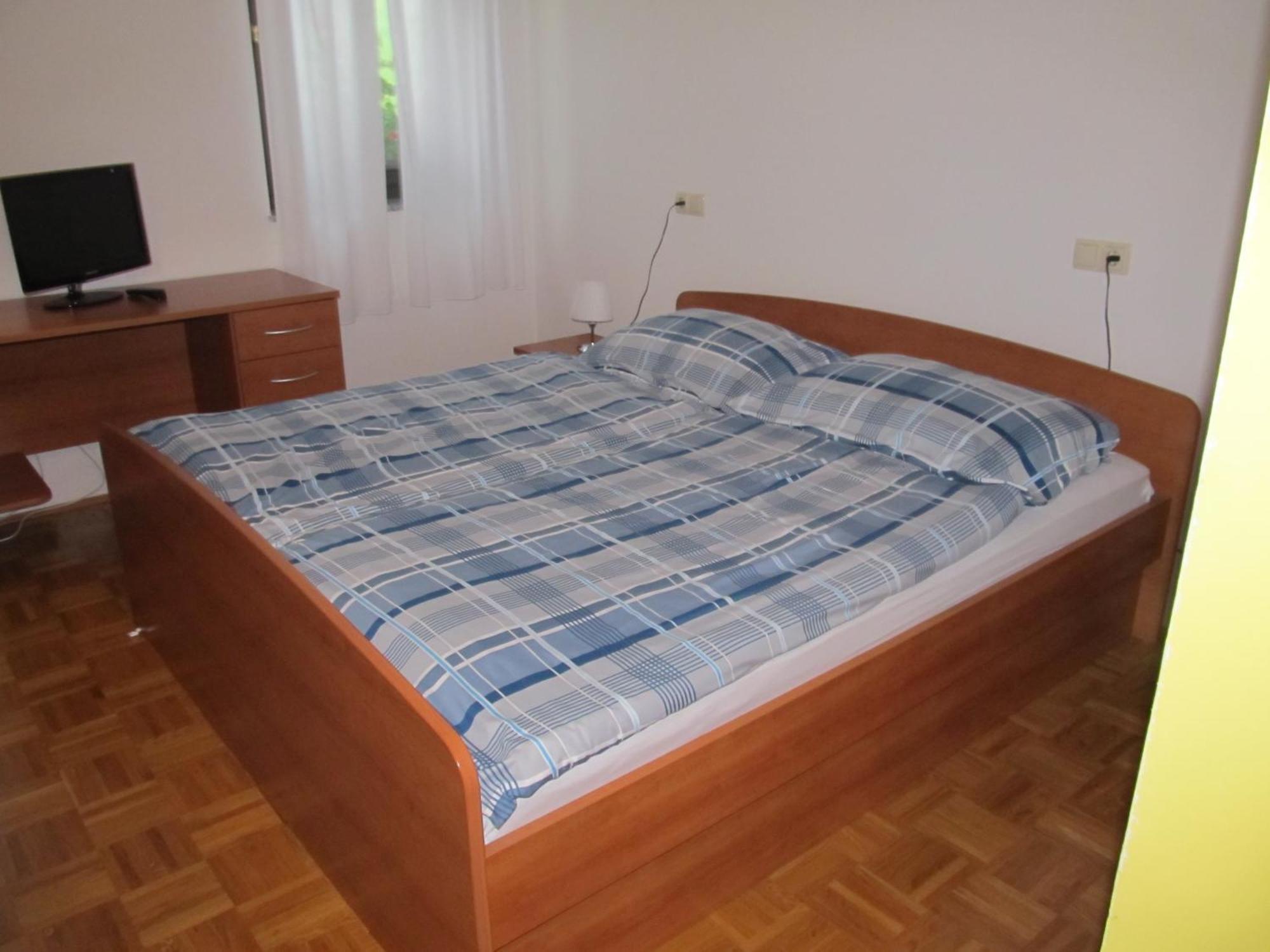 Tourist Farm Ljubica Villa Poljane nad Škofjo Loko Kamer foto