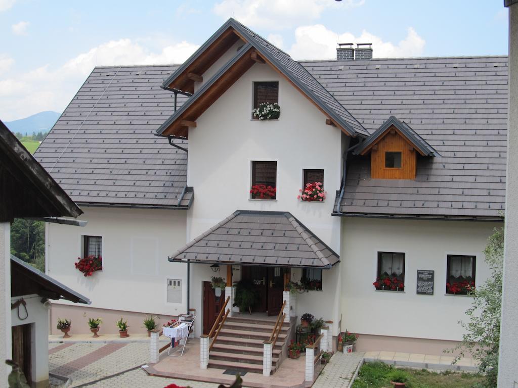 Tourist Farm Ljubica Villa Poljane nad Škofjo Loko Buitenkant foto